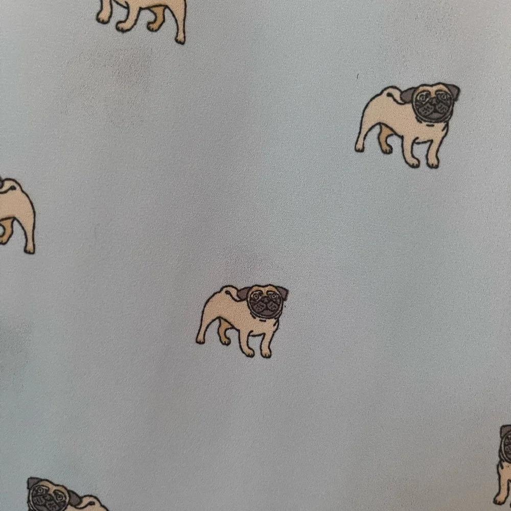 Pug print sleeveless blouse - Picture 3 of 9